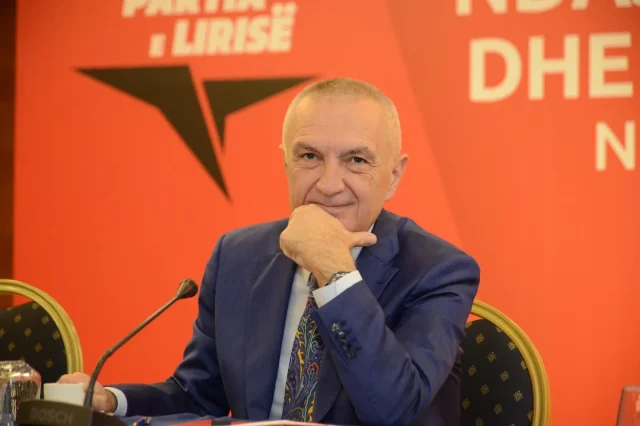 Ish-presidenti-i-Shqiperise-Ilir-Meta.-Foto-nga-Ilir-Meta-Facebook