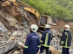 Detajet nga tragjedia në Gramsh! Dy të rinjtë ishin duke punuar kur i zuri poshtë masivi i dheut që u dhemb, si ndodhi ngjarja në kantierin e HEC-it