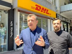 (Video) Balla thirrje nga zyrat e DHL në Athinë bashkatdhetarëve: “Shfrytëzoni pesë ditët e mbetura për këtë moment historik!”