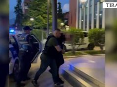 Mori peng një vajzë dhe e kanosi, arrestohet 29-vjeçari në Tiranë