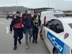 “5 euro benzinë, 1 euro çakmak”/ I riu njoftoi se do të digjte live automjetin e policisë: Ja q* motrën shtetit…