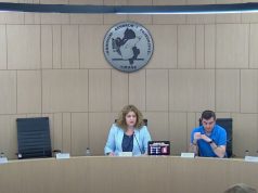 Shqyrtimi i kërkesës së PS për zgjatjen e orarit të votimit në Vlorë, dështon mbledhja e Komisionit Rregullator! Komisionerët demokratë braktisën seancën