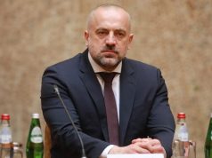 Barrikadat në veri, lëshohet urdhërarrest ndërkombëtar për Radoiçiqin dhe 10 të dyshuar të