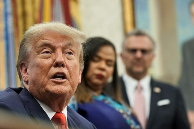 5656101_20250627t211107z-552253824-rc29bfai8yxc-rtrmadp-3-usatrump_ls (1)