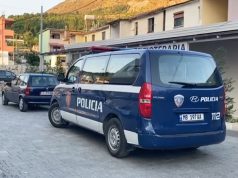 Tropojë/ Plagosja me thikë e 23-vjeçarit në Dojan, arrestohet autori dhe një tjetër për moskallëzim krimi