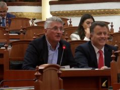 Gjynafqar Gjekmarkajt i vijnë valët me vonesë. Batuta e fikur, si llambë 3-watt