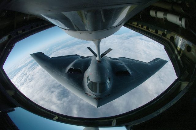 b-2_spirit_050404-f-1740g-001_0