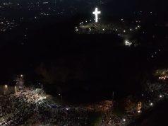 Mbyllet pelegrinazhi në Kishën e Laçit, mijëra besimtarë kalojnë natën me lutje