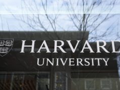 Gjykata pezullon urdhrin e Trump për ndalimin e studentëve të huaj në Harvard