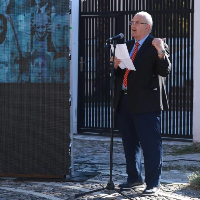 👉Kryetari i të përndjekurve Politikë, Besim Ndregjoni organizoj takimin përkujtimor me rastin e 80 vjetorit të maskares komuniste, duke vrare ish deputetë të Shtetit Shqiptar në Vitet 1920-1922, inxhinier, gazeta