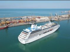 Anija turistike ‘Nautica’ ankorohet në portin e Durrësit! 676 turistë nga SHBA-ja dhe Australia vizitë në qytetin bregdetar