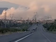 Vazhdon zjarri në landfillin e Elbasanit, qyteti mbulohet nga re të mëdha tymi