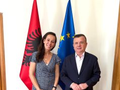 Balla pret Suela Rossberg, shqiptaren me karrierë të shkëlqyer në J.P. Morgan