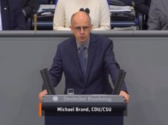 Debati në Bundestag: Srebrenica nuk ishte e vetmja, Serbia kreu gjenocid edhe në Kosovë