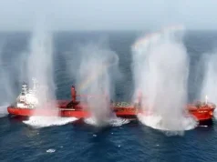 Militantët Houthi fundosin anijen e dytë tregtare brenda një jave, vijon kërkimi për të mbijetuarit