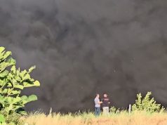 Vazhdon lufta me flakët në Elbasan