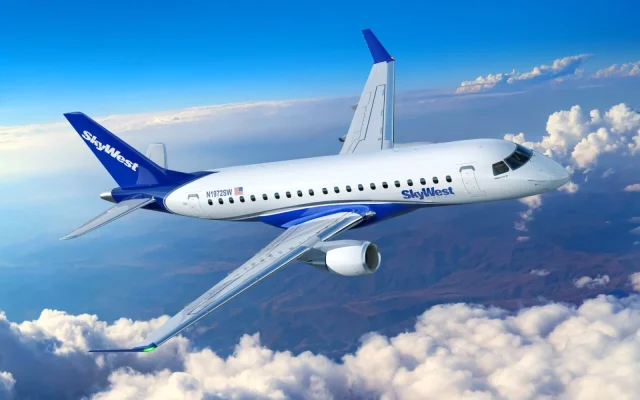 SkyWest-Embraer-order-Paris-1600x1000.jpg