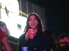 Mbërrin në Prishtinë Dua Lipa