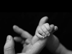 Lind Emblema! Gold AG bëhet baba për herë të tretë, reperi zbulon kuptimin e emrit domethënës për vajzën