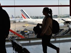 Kaos në aeroportet franceze. Greva e kontrollorëve anulon fluturimet e udhëtarëve