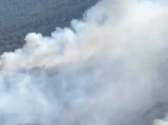 Gramsh – 6 fshatra të shkrumbuar, flakët rrezikojnë edhe të tjerë