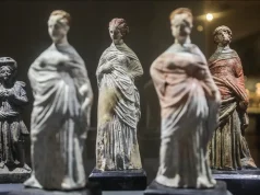 Video/ Egjipti zbulon rrënojat 2,000-vjeçare nën ujërat e Aleksandrisë