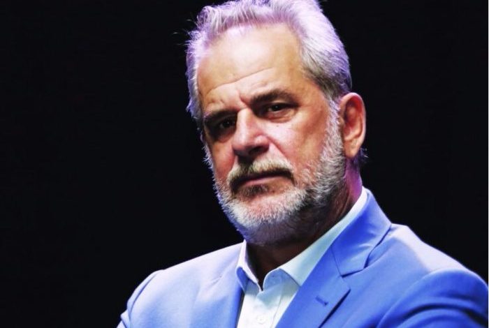 U nda nga jeta pas një arresti kardiak, homazhet për gazetarin Artur Zheji  do të mbahen nesër në Universitetin e Arteve të Bukura - Albanian Insider  Agency