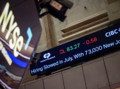 Trump pushon shefen e Statistikave të Punës pas raportit zhgënjyes: Akuza për manipulim politik të shifrave