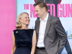 Pamela Anderson dhe Liam Neeson, çifti më i ri i famshëm? Një mik i afërt i tyre është “super fans”