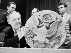 “Kali i Trojës” i Luftës së Ftohtë: Si një dhuratë artistike sovjetike spiunoi SHBA për 7 vite