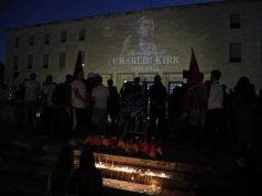 Përkujtimorja në Tiranë për aktivistin amerikan Charlie Kirk