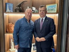 Balla pret në Kuvend sipërmarrësin e suksesshëm të diasporës shqiptare në SHBA: Krenari për Shqipërinë