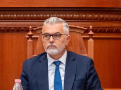 Ministri Gogu reagon pas seancës: Kuvendi, jo peng i “kollotumbave”, do të ecë vetëm përpara