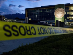 Hetimet për vrasjen e Charlie Kirk tregojnë lidhjen intime të vrasësit me transgjinoren: Çfarë dihet deri tani…