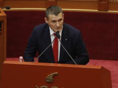 “Pse nuk hetoni Edi Ramën?” – Altin Dumani i përgjigjet deputetit demokrat: Për SPAK nuk ka persona të paprekshëm