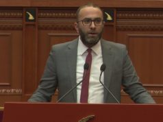 Gazment Bardhi përballet me Peleshin: Po nuk e drejtove dot Kuvendin hiq dorë, lërja Taulant Ballës