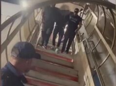 Me pranga në duar zbret nga avioni. Ekstradohet nga Dubai reperi Clevio, akuzohet se përndoqi për vite Noizy-n