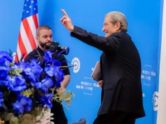 Berisha feston ditëlindjen mes deputetëve të PD. Tregon sekretin e jetëgjatësisë