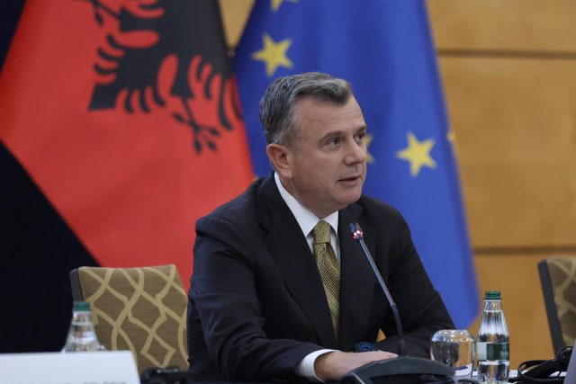 WhatsApp Image 2025-10-28 at 16.42.11_85091941