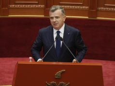 Balla ironizon opozitën për kandidatin në Tiranë: morët “zarin” e Zenit e  bëtë “kukullën” e Saliut