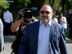 “Ekspertët firmosnin, unë thjesht e certifikoja si proces”- BIRN: Arbjan Mazniku shmang përgjegjësitë për tenderat e fituar nga 5D