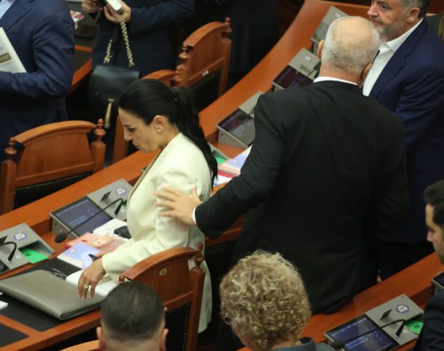 rma-largon-ballukun-parlament-rama-balluku-3