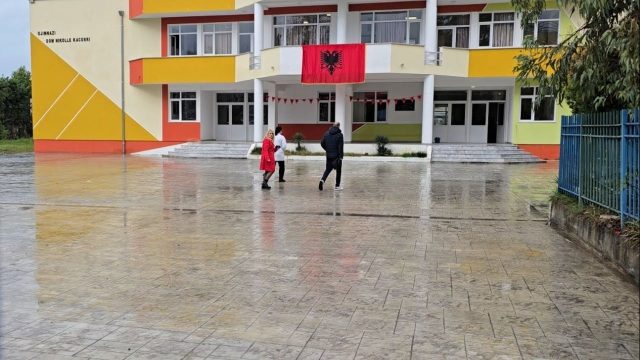 4dbf3c15-8ae4-4b49-920f-b48abad27c4a_sd