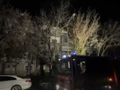 Zjarri përfshin një apartament në Shkodër, dy të moshuar shpëtojnë pa lëndime