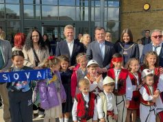 Balla uron Ditën e Alfabetit me një foto nga shkollat shqipe në Diasporë: 22 Nëntori na kujton rëndësinë e gjuhës dhe identitetit tonë