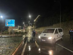 Pogradec – Bllokohet përkohësisht hyrja e Unazës për shkak të rrezikut të gurëve