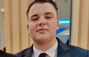 “Djali i saj jeton në Vjenë por sot ka shtëpi dhuratë 133 metra katrorë”, Balliu i përgjigjet Ballukut: Lubia “fle” në krim, duhet të ishte në burg