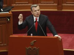 Berisha e akuzoi ambasadorin homoseksual se po impononte standarte të huaja, Balla i kërkon PD-së të distancohet nga sulmi i turpshëm ndaj Gonzatos