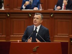 Video/ Balla në Kuvend: “Opozita kërkon 10-minutëshin, ndërsa ne miratojmë rritjen më të madhe të pensioneve në histori”