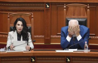 Seancë e tensionuar në Kuvend më 12 mars/ Në rend dite edhe votimi për arrestimin e Ballukut